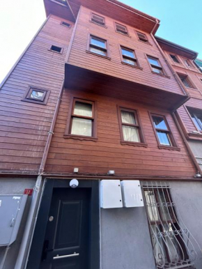 Constatntinos suites hotel